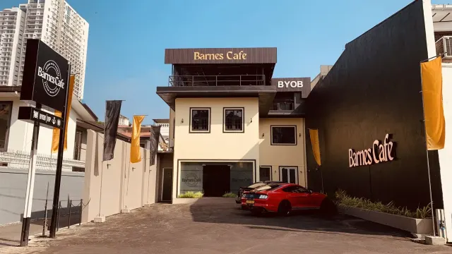 Barnes Café & Restaurant